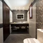αthina Villa *